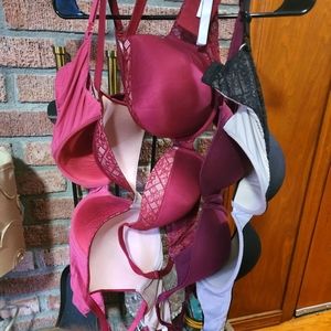 5 Victoria's Secret Bras (36DD)
